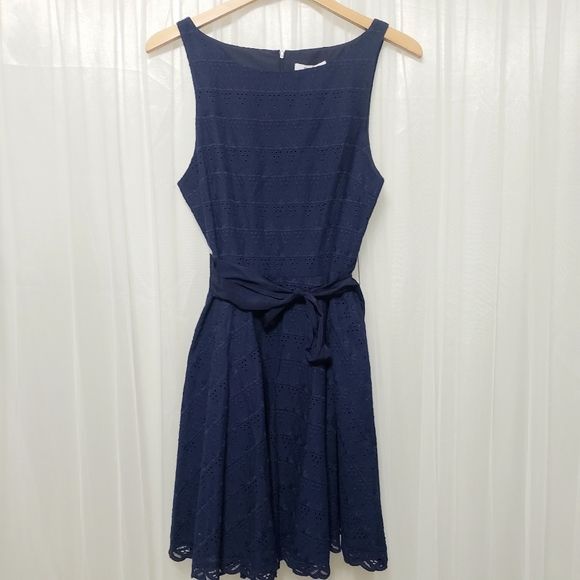 BB Dakota NWT Sz 8 Navy Eyelet Fit & Flare Dress - Picture 15 of 16